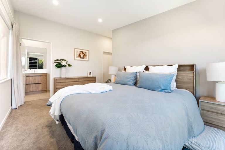 Photo of property in 31 Ascension Crescent, Orewa, 0931