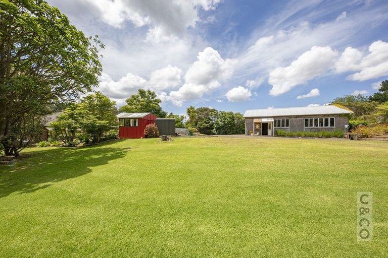 Photo of property in 216 Mcpike Road, Waimauku, 0883