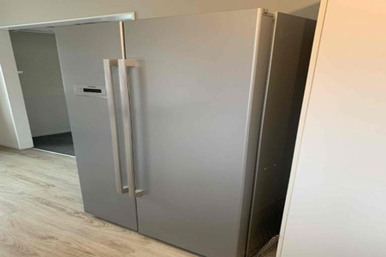 Photo of property in 25 Nassau Avenue, Grenada North, Wellington, 5028