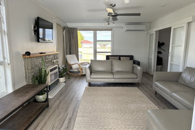 Photo of property in 90 Mount View Road, Melville, Hamilton, 3206