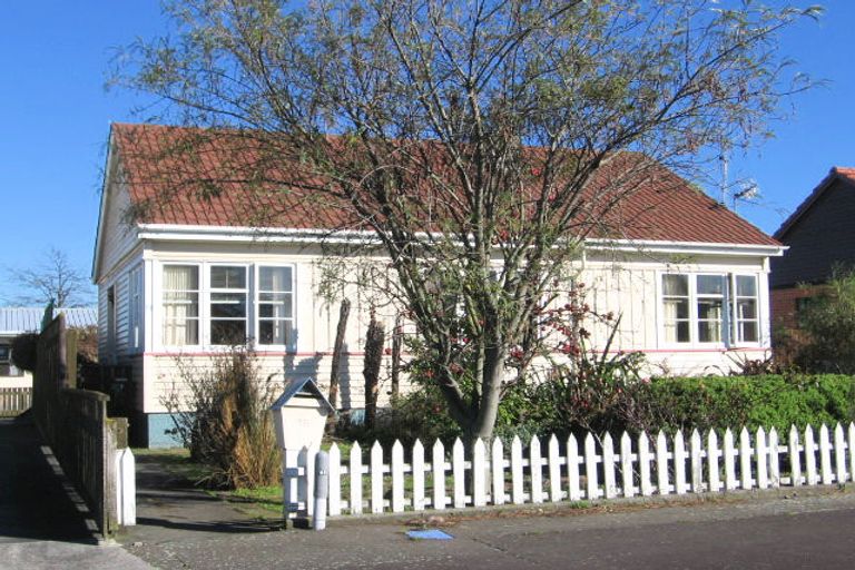 Photo of property in 19 Kauri Street, Roslyn, Palmerston North, 4414