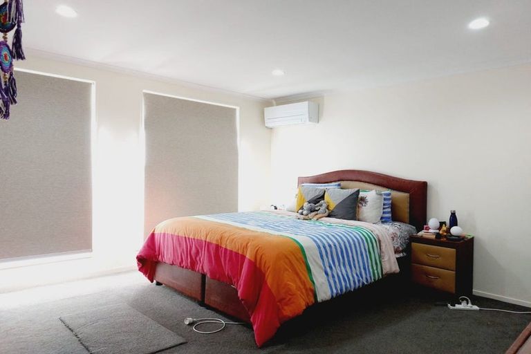 Photo of property in 8 Reins Road, Takanini, 2112