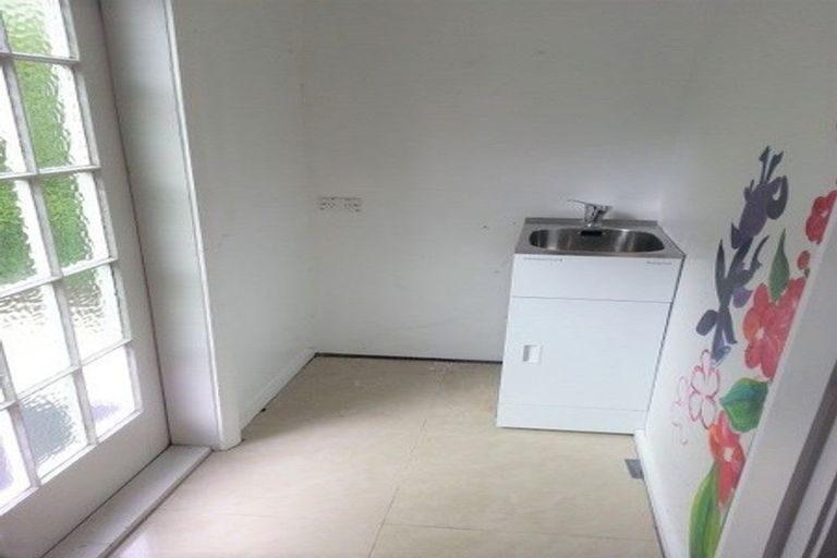 Photo of property in 22 Killeen Place, Flat Bush, Auckland, 2019