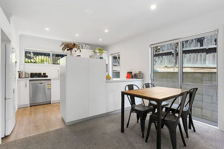 Photo of property in 1/158 Centaurus Road, Saint Martins, Christchurch, 8022