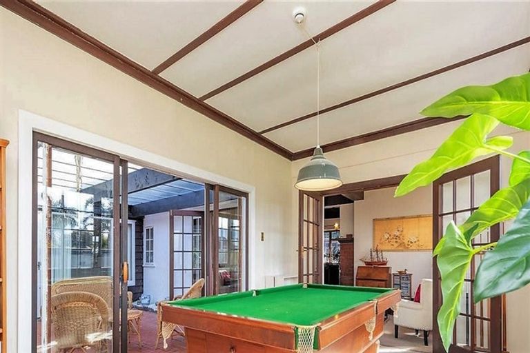 Photo of property in 712 High Street, Boulcott, Lower Hutt, 5010