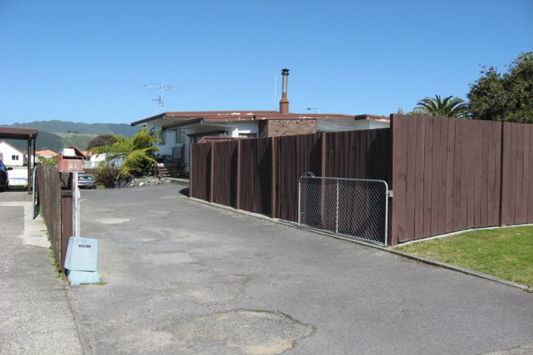 Photo of property in 22 Hollis Road, Paraparaumu Beach, Paraparaumu, 5032