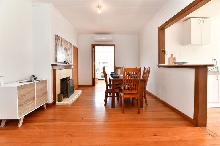 Photo of property in 36 Karaka Street, Helensville, 0800