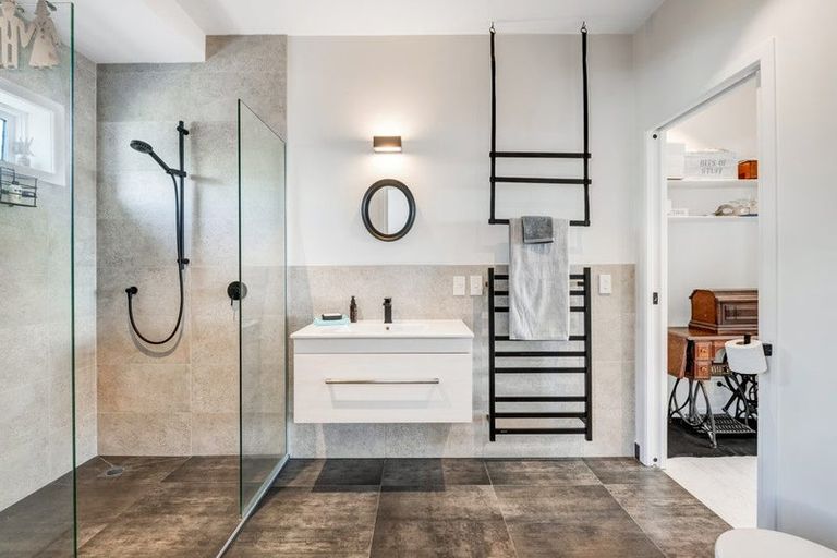 Photo of property in 487 Hibiscus Coast Highway, Orewa, 0931