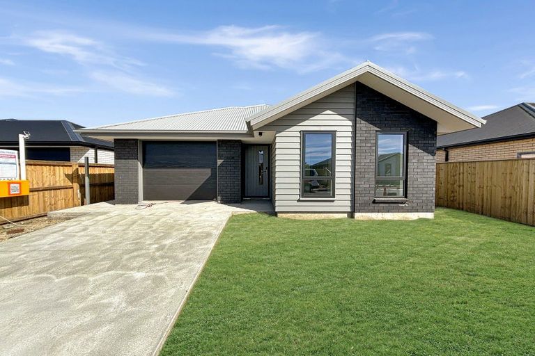 Photo of property in 14 Anderson Park Drive, Waikanae, 5036