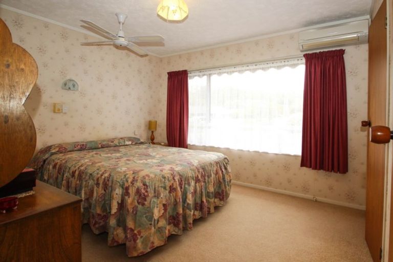 Photo of property in 24 Hetley Crescent, Taradale, Napier, 4112