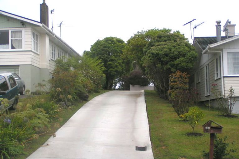 Photo of property in 27 Lyttelton Avenue, Forrest Hill, Auckland, 0620