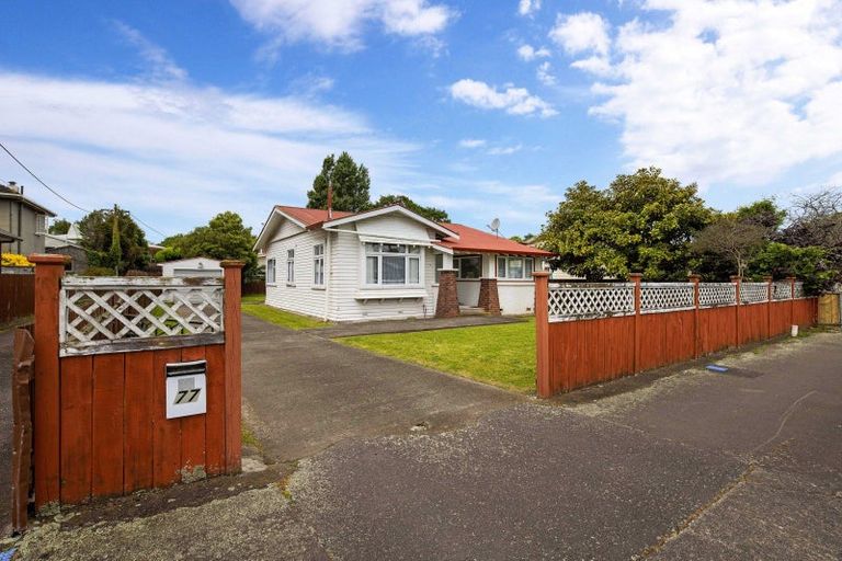 Photo of property in 77 Heretaunga Street, Palmerston North, 4414