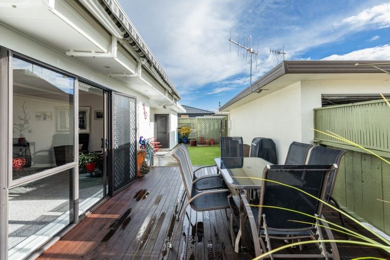 Photo of property in 22a Hinton Road, Taradale, Napier, 4112