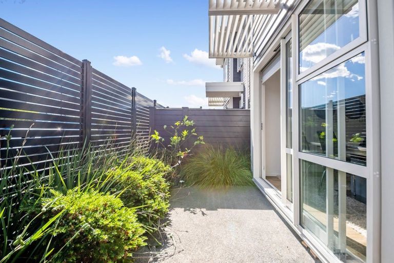 Photo of property in 1106/8 Lakewood Court, Manukau, Auckland, 2104