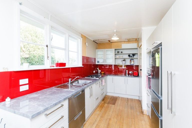 Photo of property in 5 Kupe Place, Highbury, Palmerston North, 4412