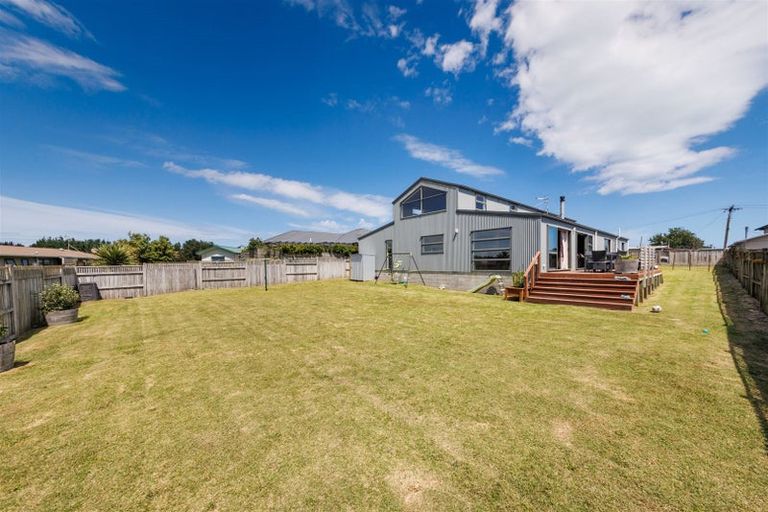 Photo of property in 35 Barling Street, Himatangi Beach, Foxton, 4891