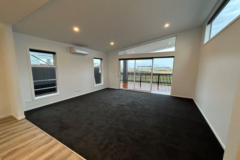 Photo of property in 31 Bill Miller Drive, Papamoa, 3118