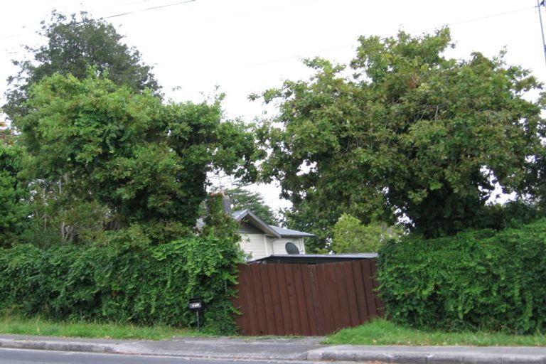 Photo of property in 143 Ocean View Road, Hillcrest, Auckland, 0627