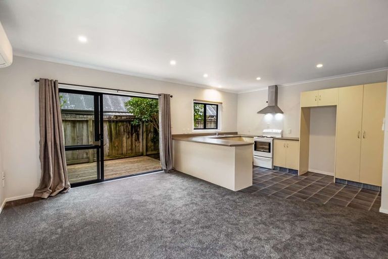 Photo of property in 9 Moore Street, West End, Palmerston North, 4412