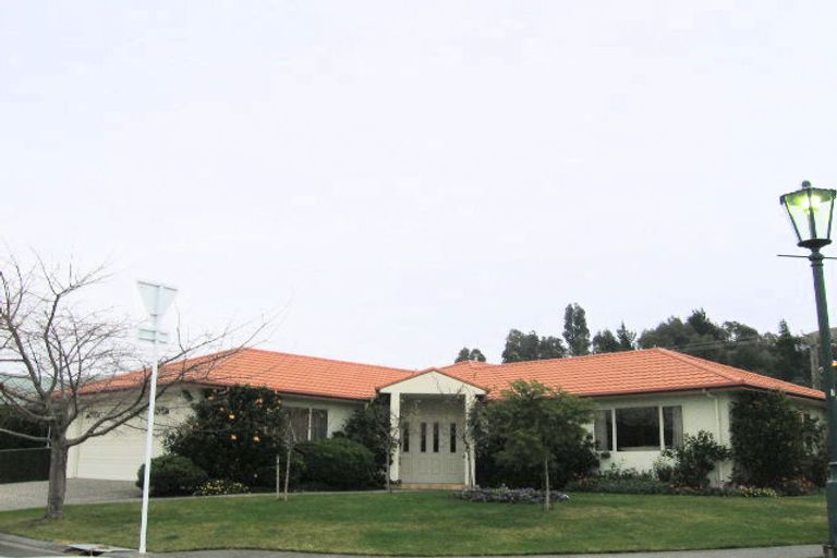 Photo of property in 2 Dules Walk, Taradale, Napier, 4112