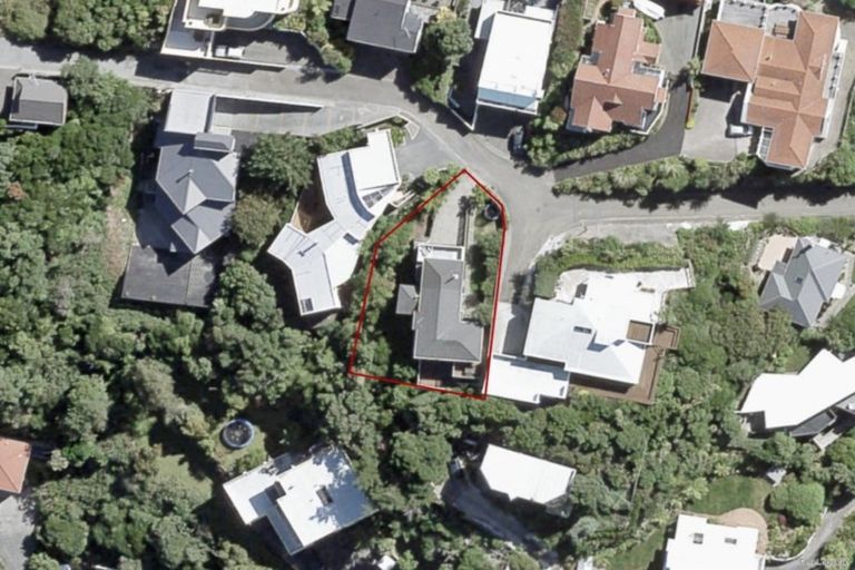 Photo of property in 5 Inverell Way, Seatoun, Wellington, 6022