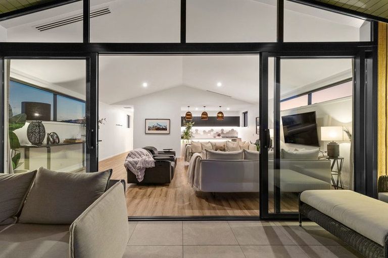 Photo of property in 60 Muster Road, Jacks Point, 9371