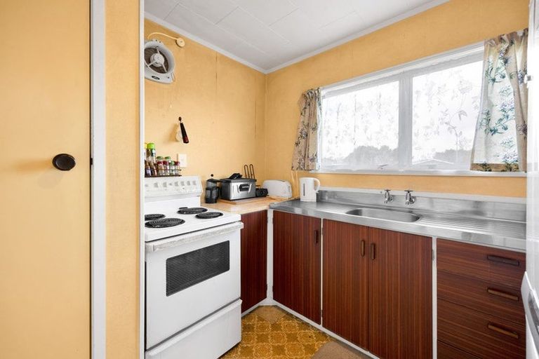 Photo of property in 7 Totara Crescent, Hawera, 4610