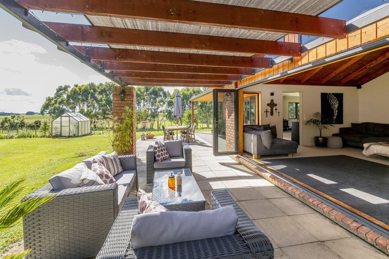 Photo of property in 99 Te Whanga Road, Levin, 5572
