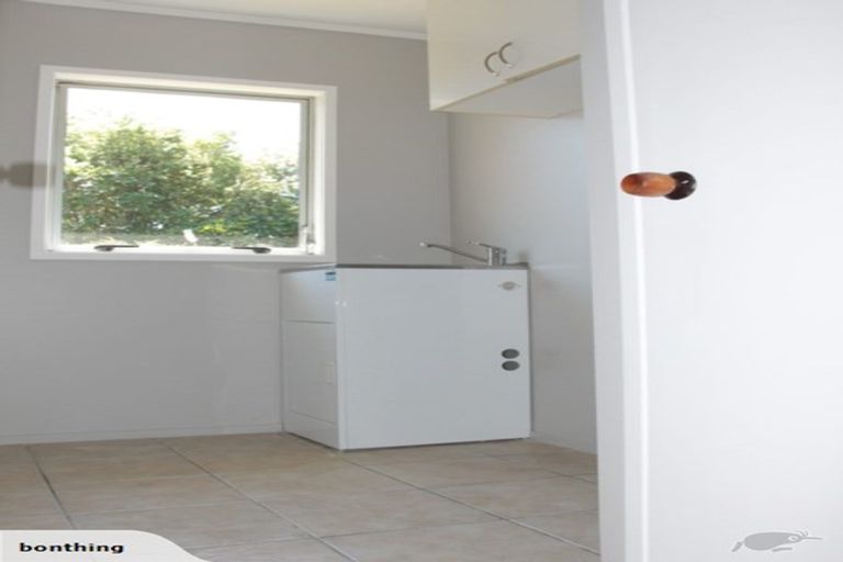 Photo of property in 11 Glenbury Place, Massey, Auckland, 0614