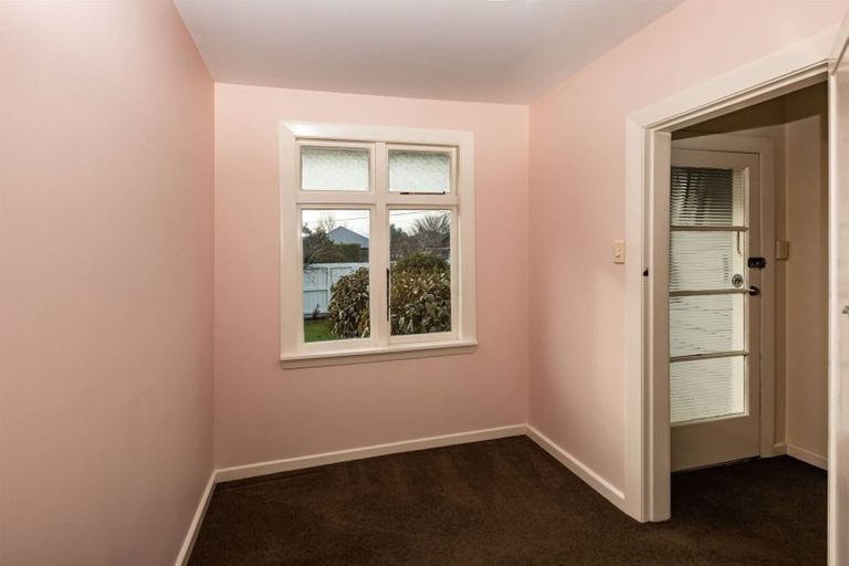 Photo of property in 27 Kenwyn Avenue, St Albans, Christchurch, 8052