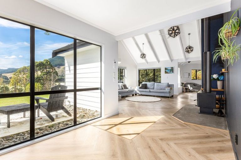 Photo of property in 274 Valley Road, Paraparaumu, 5032