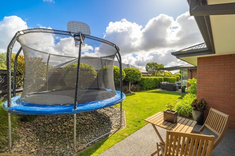 Photo of property in 44 Brookwater Avenue, Northwood, Christchurch, 8051