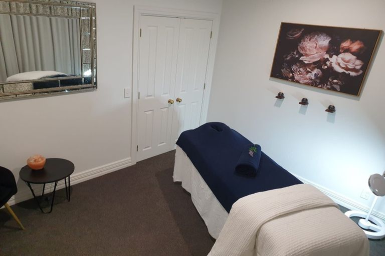 Photo of property in 7 The Topdeck, Whitby, Porirua, 5024