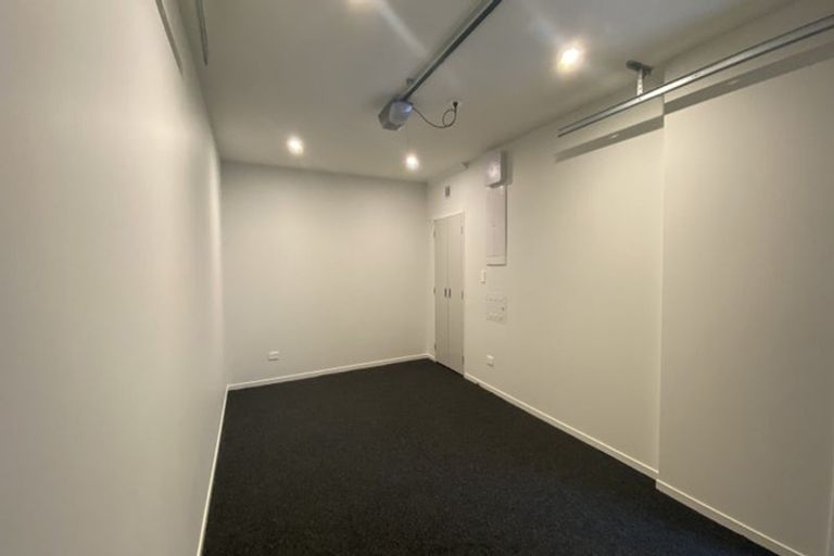 Photo of property in 6/2 Moor Avenue, Te Atatu Peninsula, Auckland, 0610