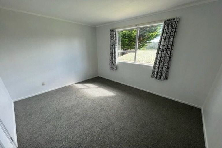 Photo of property in 4 Scarlet Drive, Ranui, Auckland, 0612