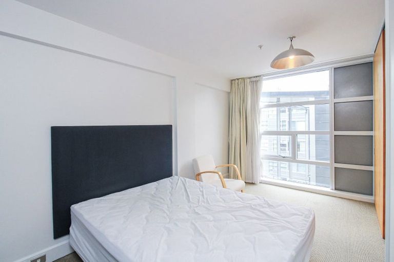 Photo of property in St Pauls Apartments, 81/43u Mulgrave Street, Thorndon, Wellington, 6011