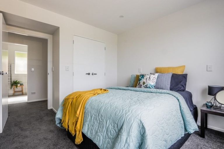 Photo of property in 103 Kakariki Grove, Waikanae, 5036