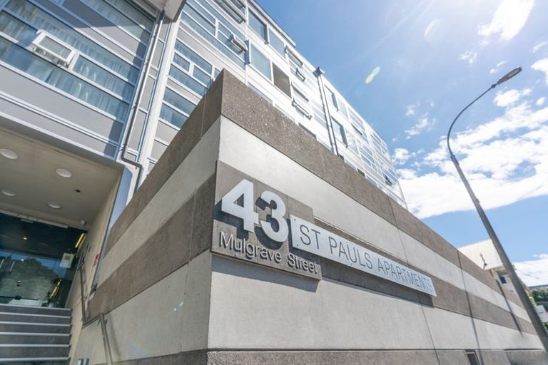 Photo of property in St Pauls Apartments, 4/43 Mulgrave Street, Thorndon, Wellington, 6011