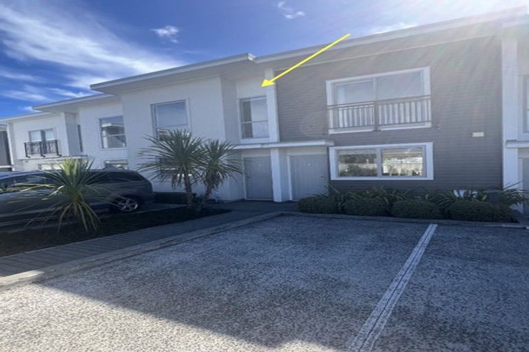 Photo of property in 32u3 Dr Taylor Terrace, Johnsonville, Wellington, 6037