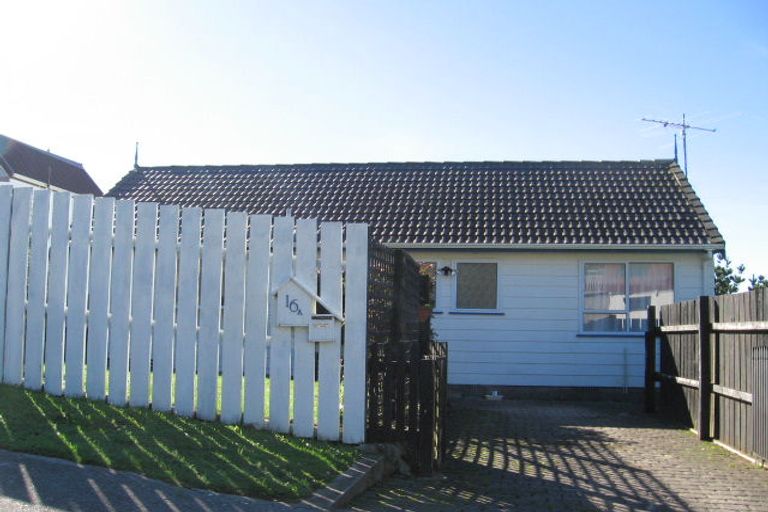 Photo of property in 16a Nalanda Crescent, Broadmeadows, Wellington, 6035