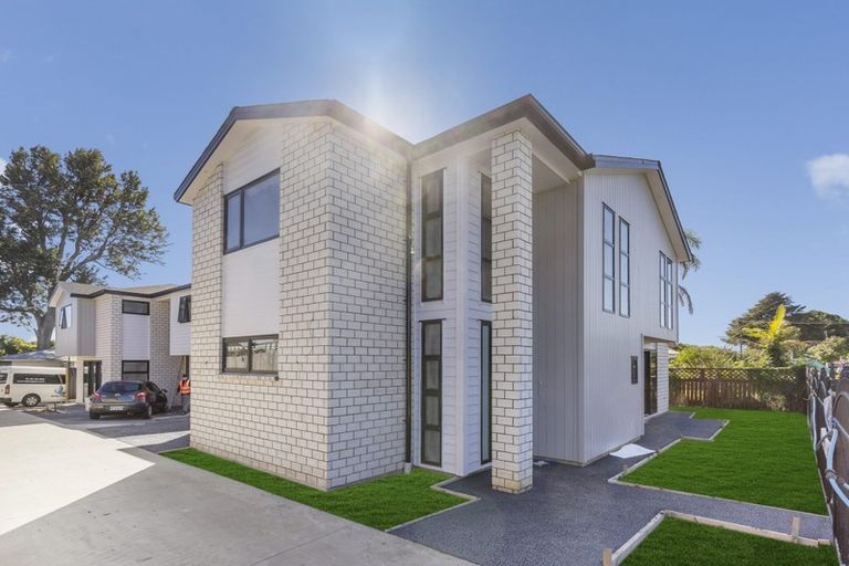 Photo of property in 2 Puriri Road, Manurewa, Auckland, 2102