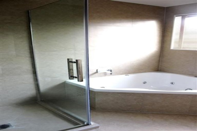 Photo of property in 48 Hughs Way, Flat Bush, Auckland, 2019
