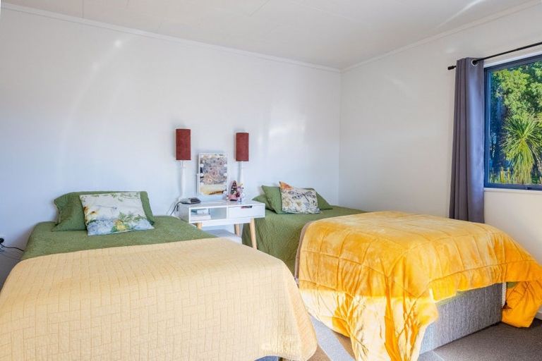 Photo of property in 20 Shanly Street, Waipawa, 4210