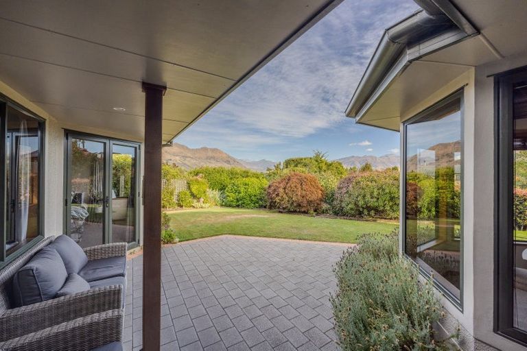 Photo of property in 24 Kings Drive, Wanaka, 9305