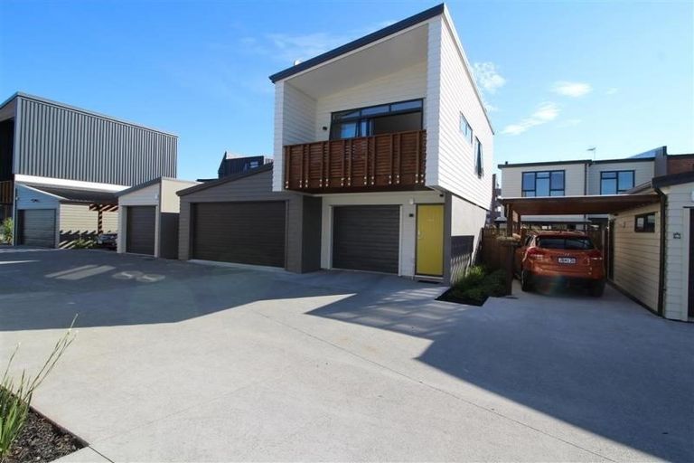 Photo of property in 164 Hobsonville Point Road, Hobsonville, Auckland, 0616