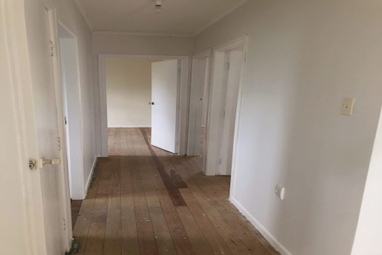 Photo of property in 118 Mahia Road, Manurewa, Auckland, 2102