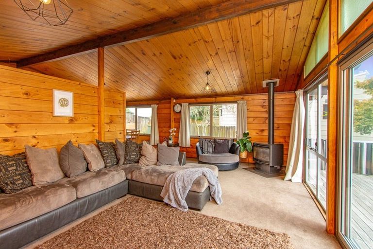 Photo of property in 4 Icarus Place, Sunnybrook, Rotorua, 3015