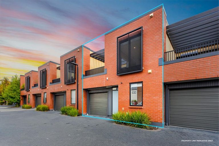 Photo of property in 16 Kerewhenua Crescent, Hobsonville, Auckland, 0616