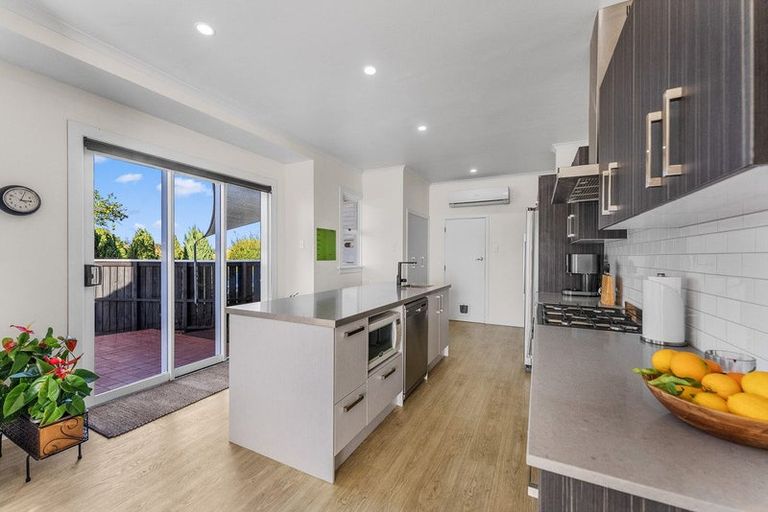 Photo of property in 407 Devon Street West, Lynmouth, New Plymouth, 4310