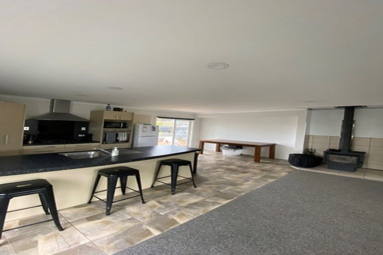 Photo of property in 14 Lewis Place, Highbury, Palmerston North, 4412